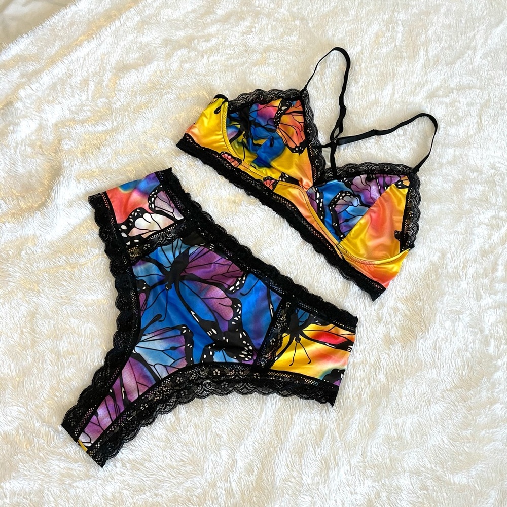 Plus Size Butterfly Lingerie Set (Yellow Multi)